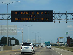 Tennessee Distracted Driving sign
